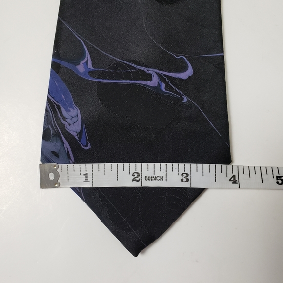 Like New Hand Painted 100% Silk Tie Cravat by De Lange Black Purple Abstract - Picture 6 of 7